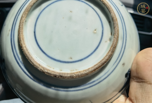 古玩陶瓷青花花卉紋盤真品鑒賞圖