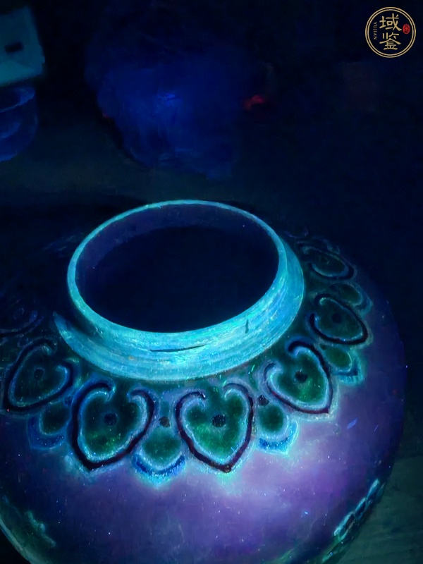 古玩陶瓷花鳥紋粉彩罐真品鑒賞圖