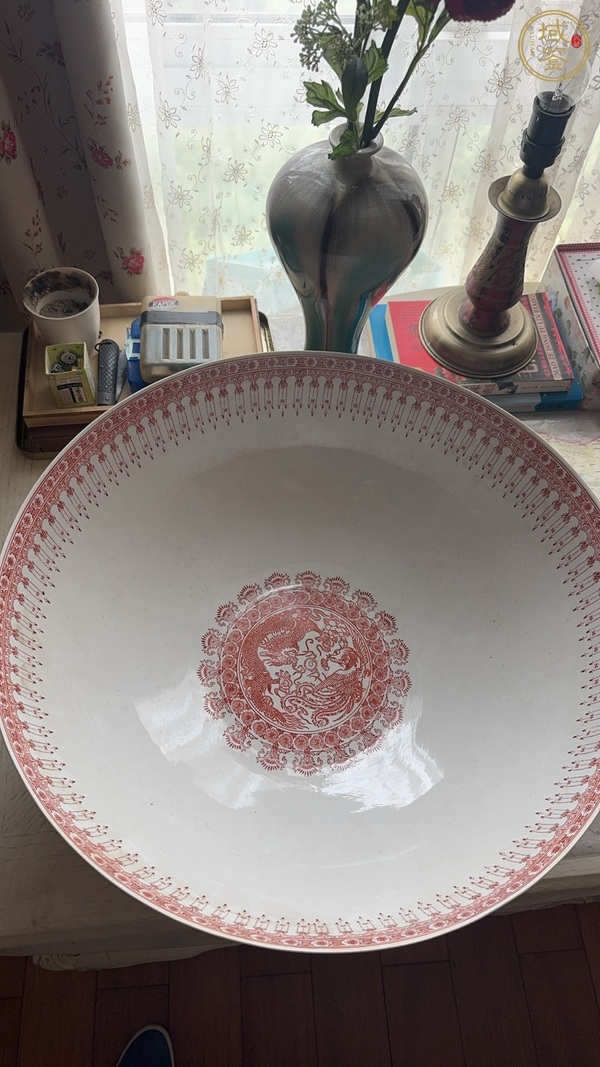 古玩陶瓷礬紅龍鳳紋大碗真品鑒賞圖