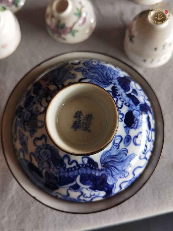 古玩獅紋青花蓋碗真品鑒賞圖