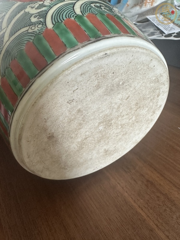 古玩陶瓷黑地粉彩花鳥梅瓶真品鑒賞圖