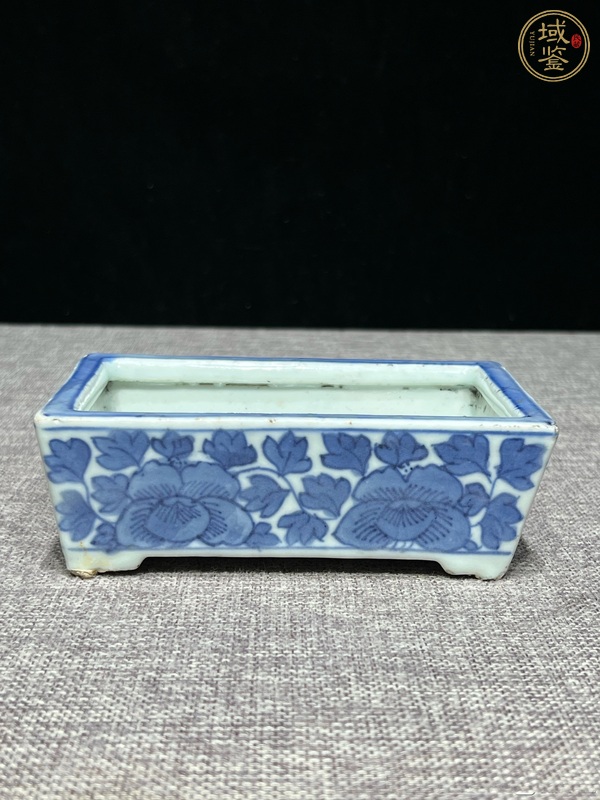 古玩花卉紋青花水仙盆真品鑒賞圖