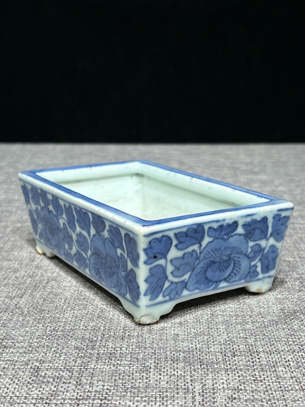 古玩陶瓷清·嘉道青花牡丹水仙盆拍賣，當前價格1990元