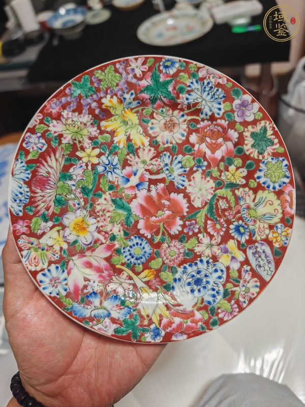 古玩陶瓷粉彩百花不落地紋折沿盤真品鑒賞圖