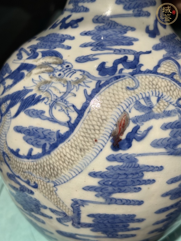 古玩陶瓷青花釉里紅云龍紋天球瓶真品鑒賞圖