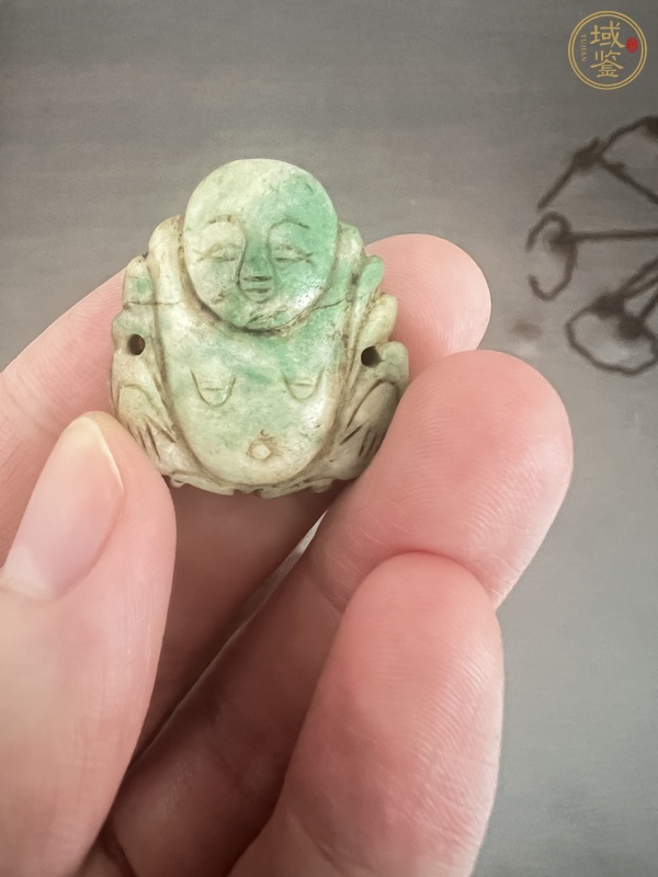 古玩玉器翡翠雕“佛公”帽飾真品鑒賞圖
