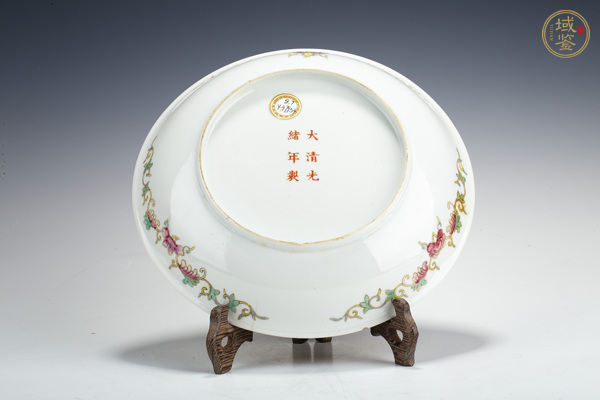 古玩陶瓷清末民初·黃地粉彩福祿萬代五谷豐登紋盤真品鑒賞圖