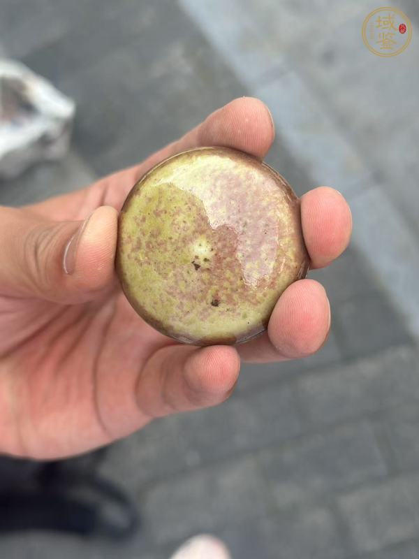 古玩陶瓷豇豆紅釉印盒真品鑒賞圖
