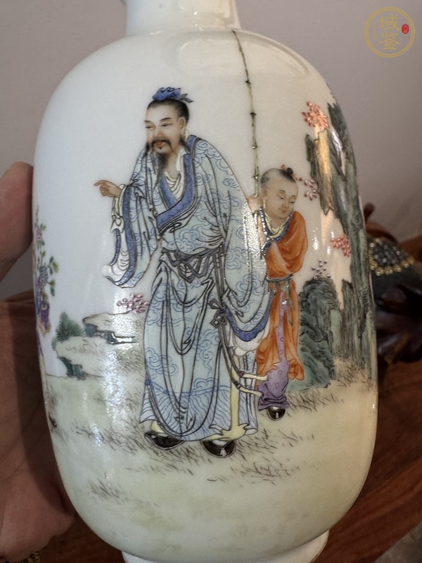 古玩陶瓷粉彩人物瓶真品鑒賞圖