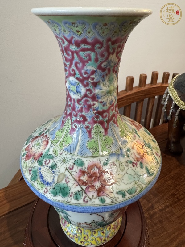 古玩陶瓷多色地粉彩花鳥紋蓋碗尊真品鑒賞圖