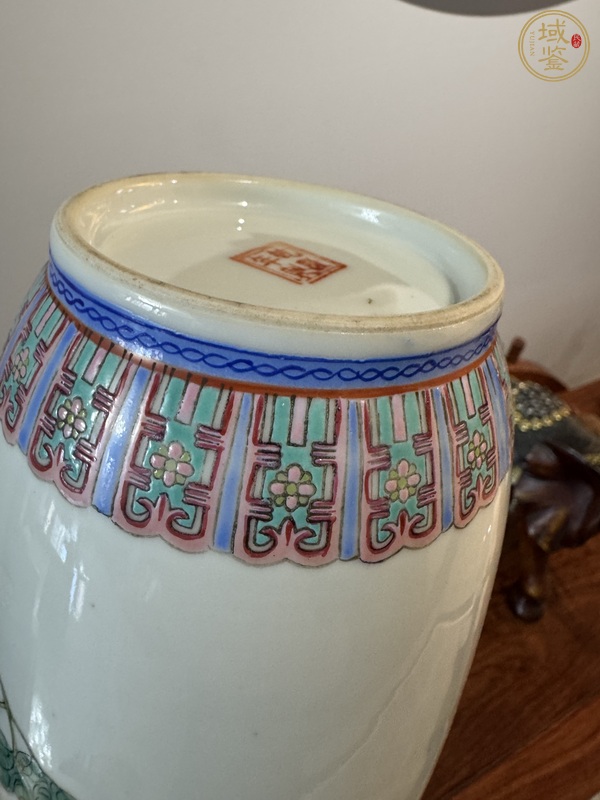 古玩陶瓷鳳凰牡丹紋粉彩燈籠瓶真品鑒賞圖