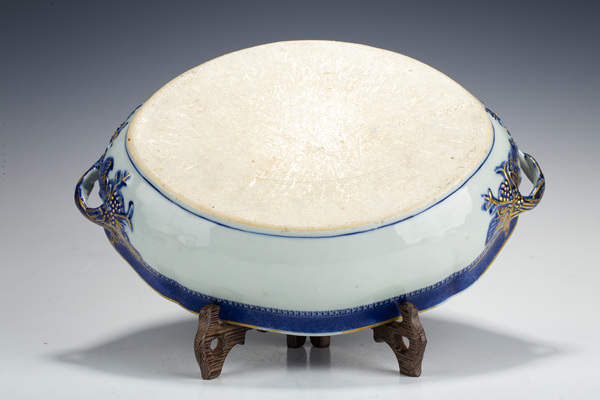 古玩陶瓷清中·青花描金山水樓閣紋蓋鍋拍賣(mài)，當(dāng)前價(jià)格0元