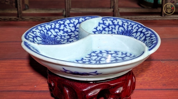 古玩陶瓷清乾隆·青花纏枝花卉調色盤真品鑒賞圖