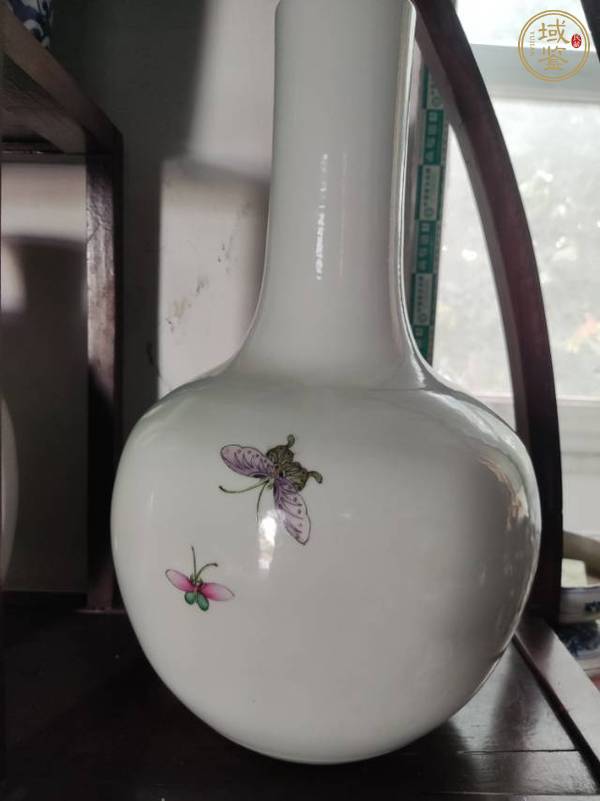 古玩陶瓷三娘教子圖新粉彩天球瓶真品鑒賞圖