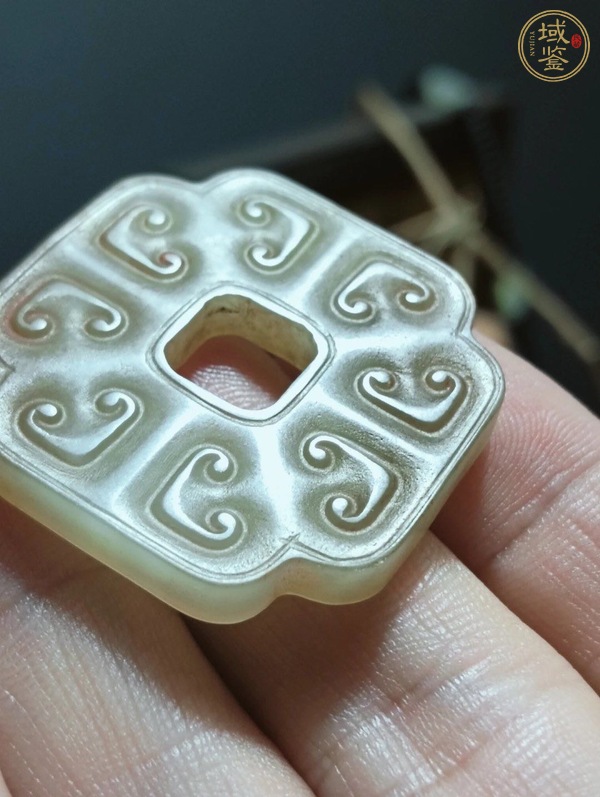 古玩玉器仿古紋飾方型璧真品鑒賞圖