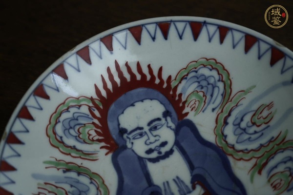 古玩陶瓷日本江戶赤繪佛教人物盤真品鑒賞圖