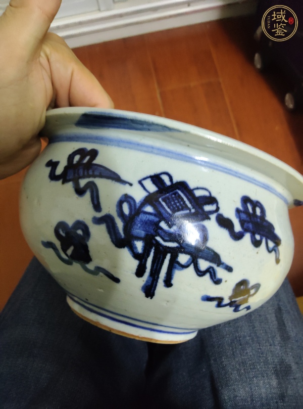 古玩陶瓷博古圖青花圈足缽式香爐真品鑒賞圖