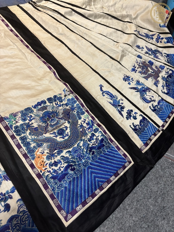 古玩雜項(xiàng)馬面裙真品鑒賞圖