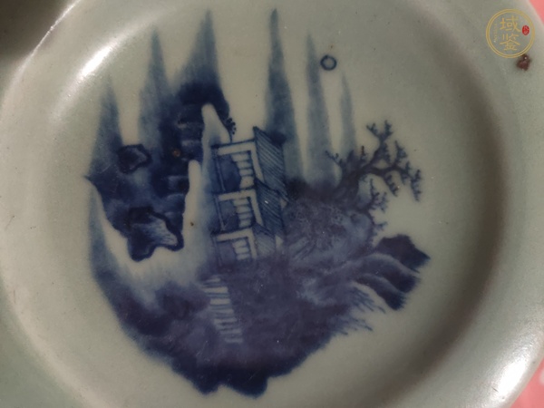 古玩陶瓷豆青釉青花山水紋盤真品鑒賞圖