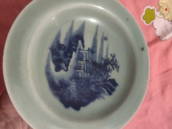 古玩陶瓷豆青釉青花山水紋盤真品鑒賞圖