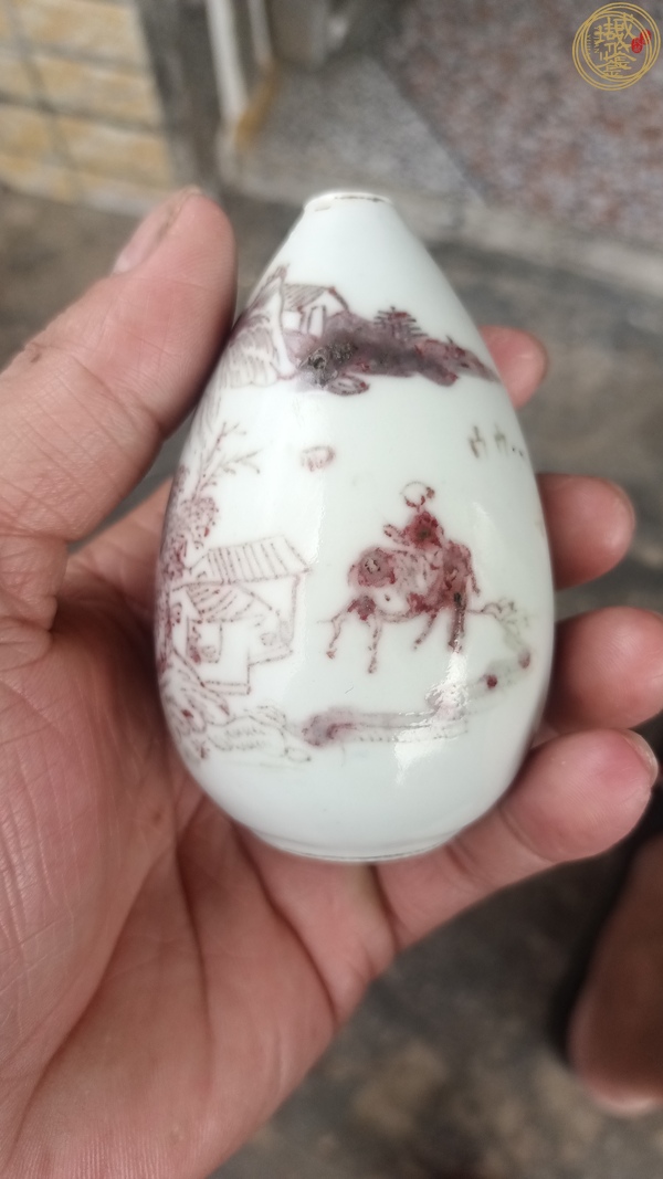 古玩陶瓷釉里紅山水人物鼻煙壺真品鑒賞圖