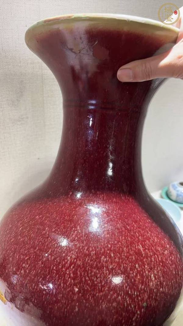 古玩陶瓷郎紅釉瓶真品鑒賞圖
