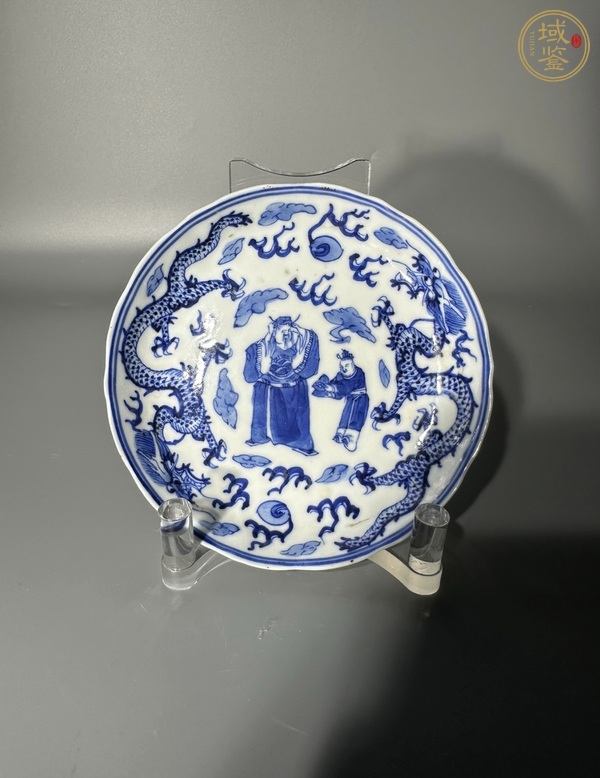 古玩陶瓷青花天官賜福圖盤真品鑒賞圖
