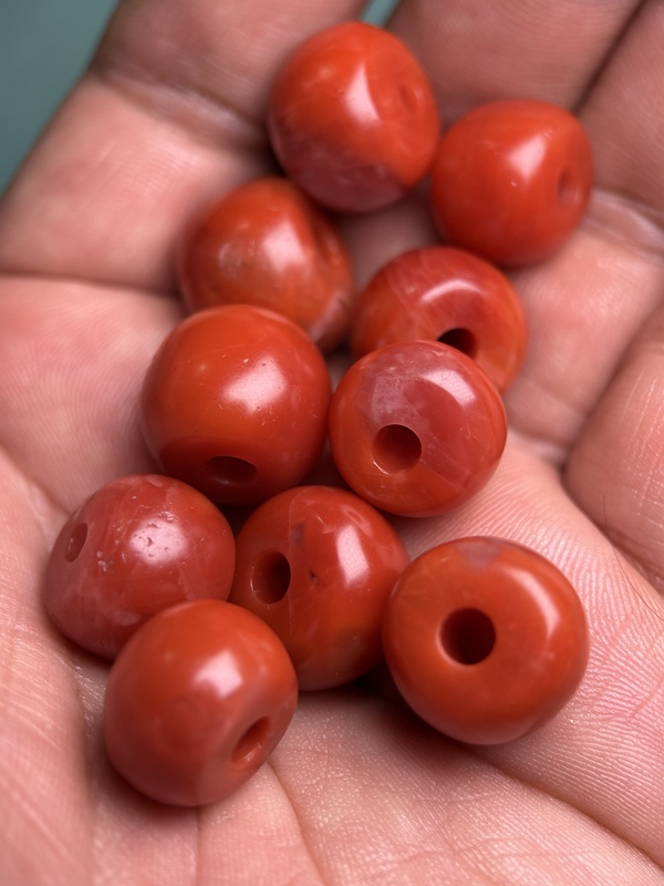 古玩玉器藏傳南紅珠子拍賣,當(dāng)前價(jià)格5000元