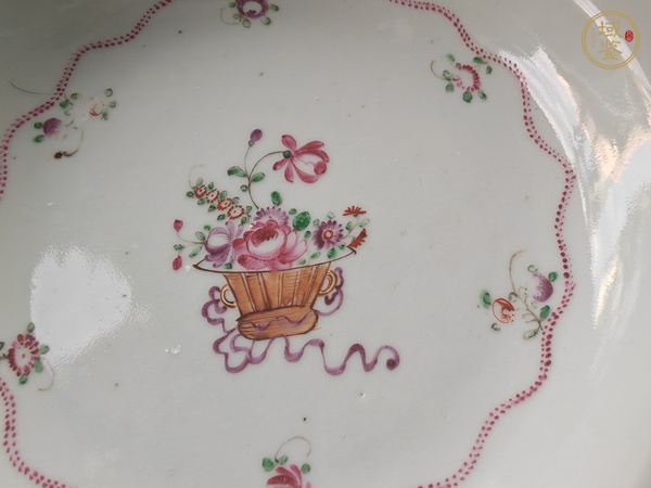 古玩陶瓷粉彩花卉紋盤真品鑒賞圖