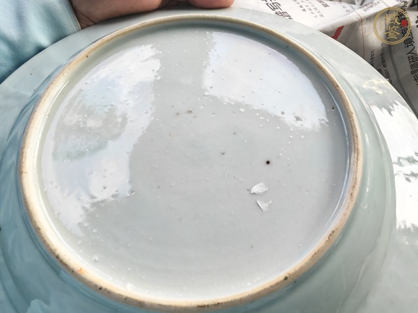 古玩陶瓷粉彩花卉紋盤真品鑒賞圖