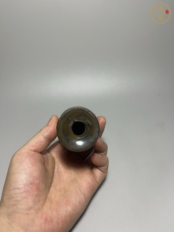 古玩陶瓷褐釉撇口瓶真品鑒賞圖