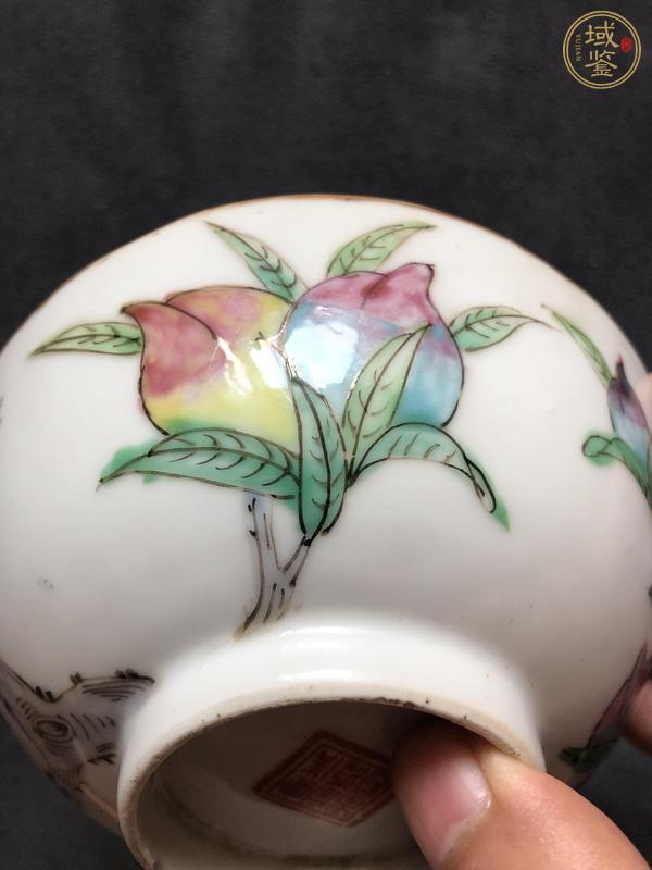 古玩陶瓷桃紋粉彩茶圓真品鑒賞圖