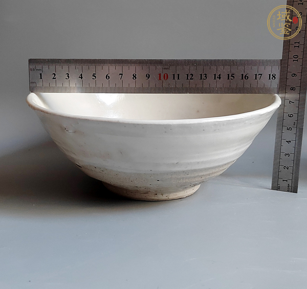 古玩陶瓷宋金磁州窯白釉碗真品鑒賞圖