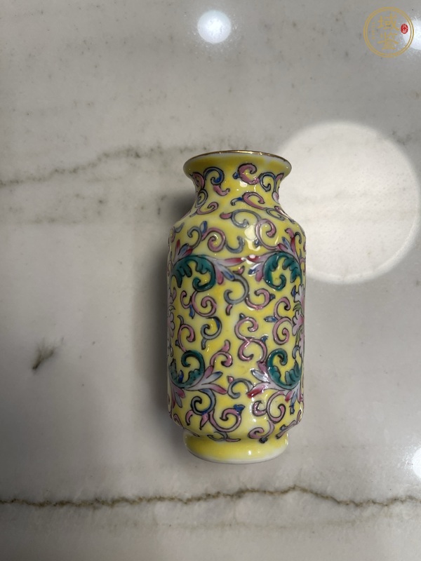 古玩粉彩瓶真品鑒賞圖