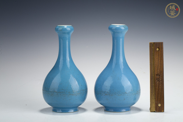 古玩陶瓷清末民初·天藍(lán)釉蒜頭瓶一對(duì)真品鑒賞圖