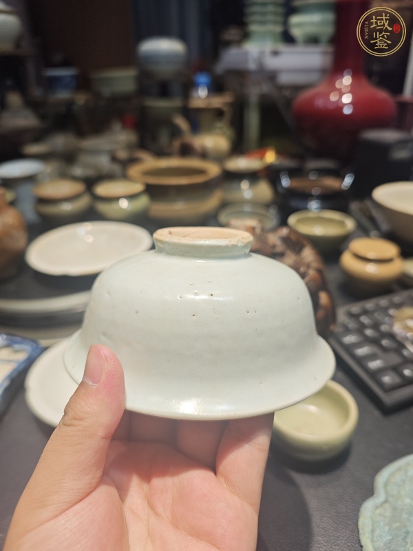 古玩陶瓷樞府釉印花碗真品鑒賞圖