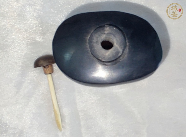 古玩字畫骨雕鑲紫檀鼻煙壺真品鑒賞圖