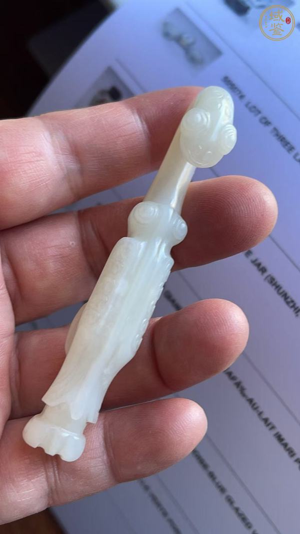 古玩玉器玉螳螂帶鉤真品鑒賞圖