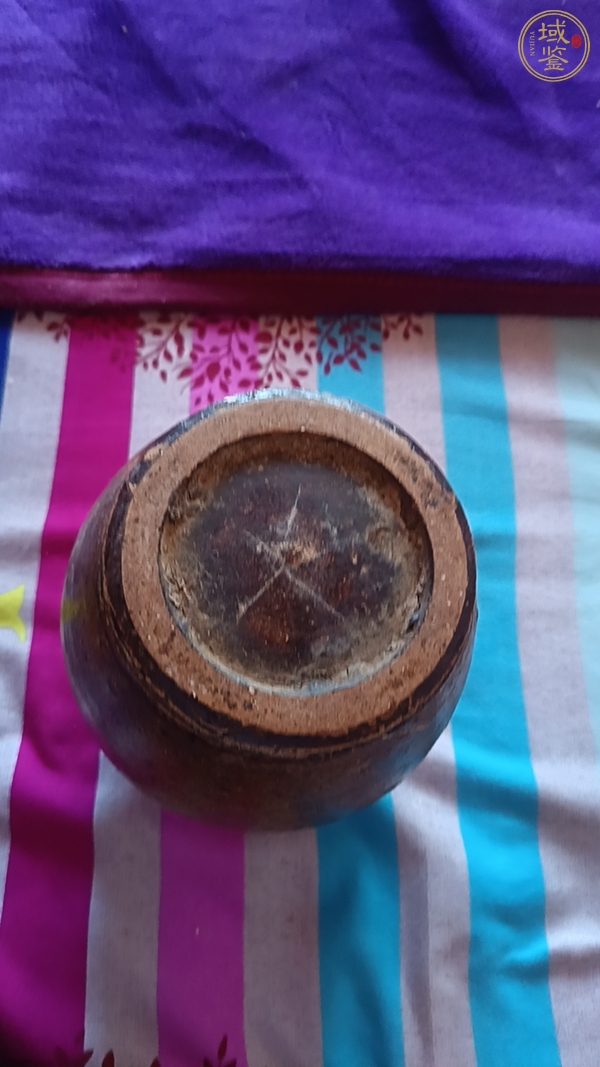 古玩陶瓷民國磁州窯系褐釉罐真品鑒賞圖
