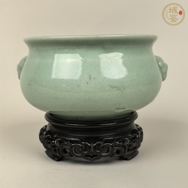 古玩陶瓷晚清民國 青釉獸耳爐真品鑒賞圖
