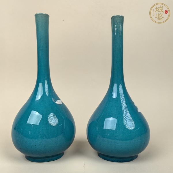 古玩陶瓷清晚期 孔雀藍(lán)釉長(zhǎng)頸瓶一對(duì)真品鑒賞圖