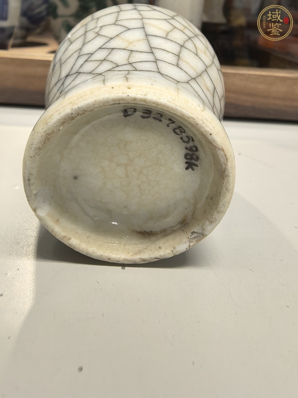 古玩陶瓷哥釉鼻煙壺真品鑒賞圖