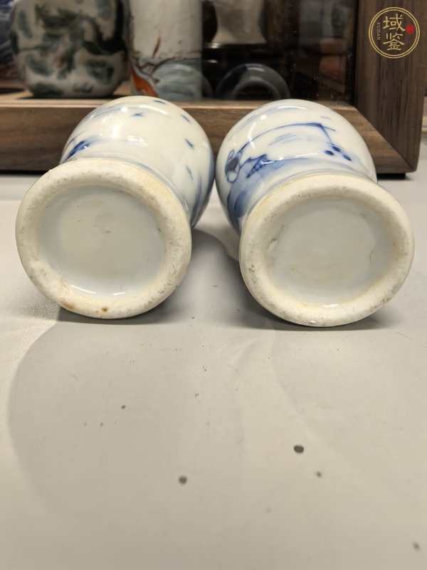 古玩陶瓷青花山水紋蓋瓶真品鑒賞圖