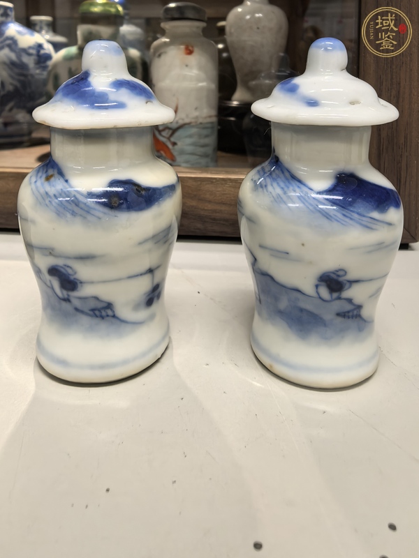 古玩陶瓷青花山水紋蓋瓶真品鑒賞圖