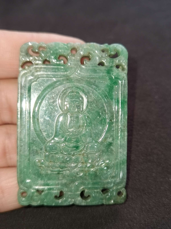 古玩玉器翡翠雕“佛牌”拍賣，當前價格3600元