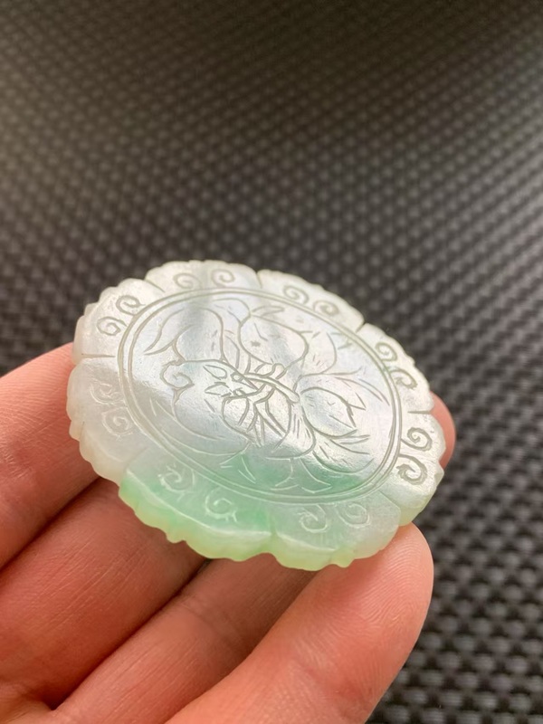 古玩玉器清代翡翠雕“福壽將軍扣”拍賣，當前價格13000元