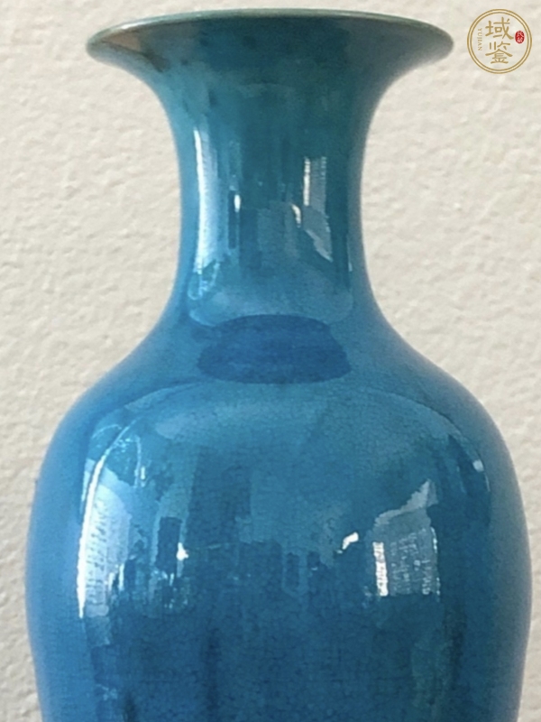 古玩陶瓷孔雀藍(lán)釉觀音瓶真品鑒賞圖