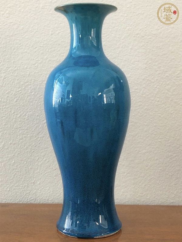 古玩陶瓷孔雀藍(lán)釉觀音瓶真品鑒賞圖