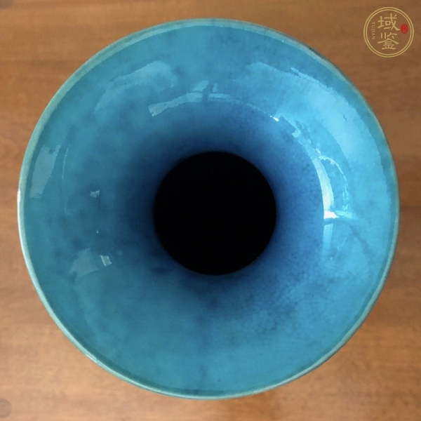 古玩陶瓷孔雀藍(lán)釉觀音瓶真品鑒賞圖