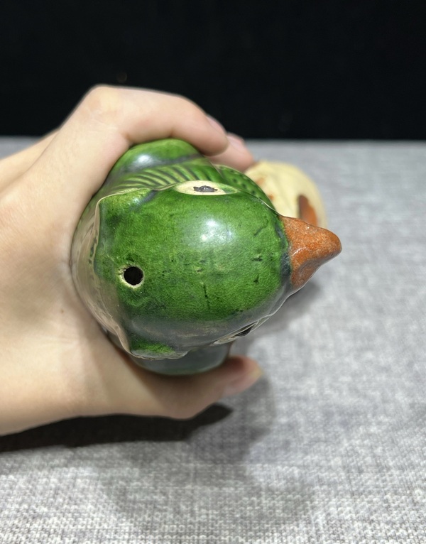 古玩陶瓷晚清鸚鵡香插拍賣，當(dāng)前價(jià)格480元